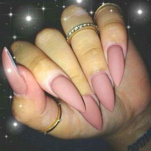 Meet your Posher, Eva